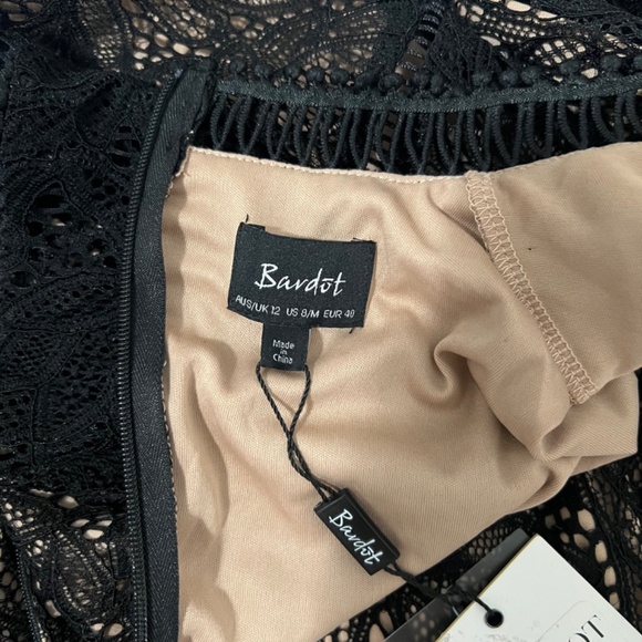 Bardot Black Lace Dress - Picture 4 of 4
